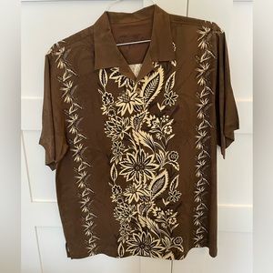 Tommy Bahama size Medium polo
